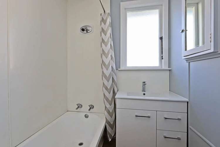 1025A Bledisloe Street Raureka_2