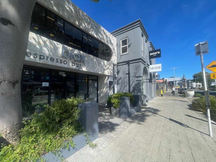 100 Victoria Street_0