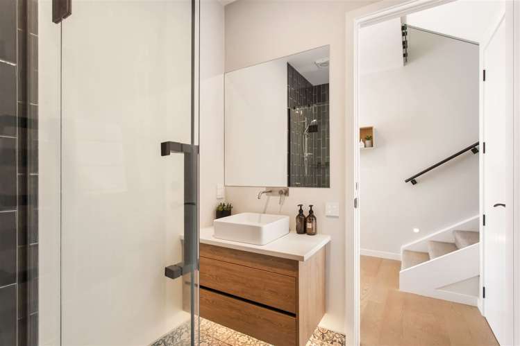 2 John Monck Lane Redcliffs_16