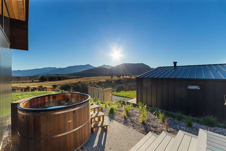 5 Big Valley Drive Jacks Point_10