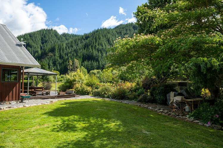 546 Onamalutu Road_4