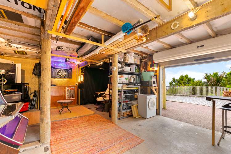 19 Cascade Avenue Waiatarua_22