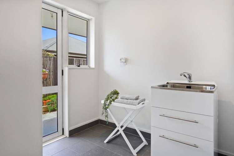 4 Thicket Close Redwood_23