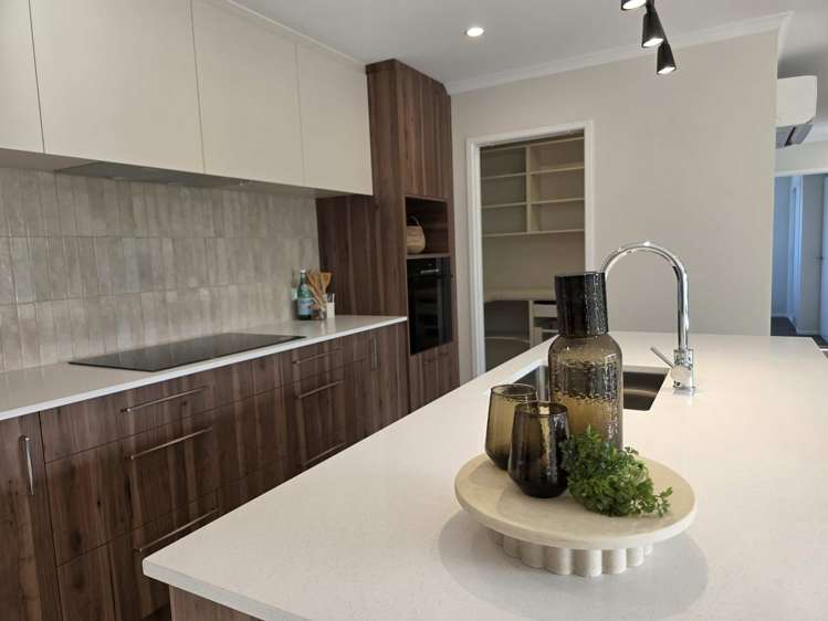 56 Ruru Crescent_3