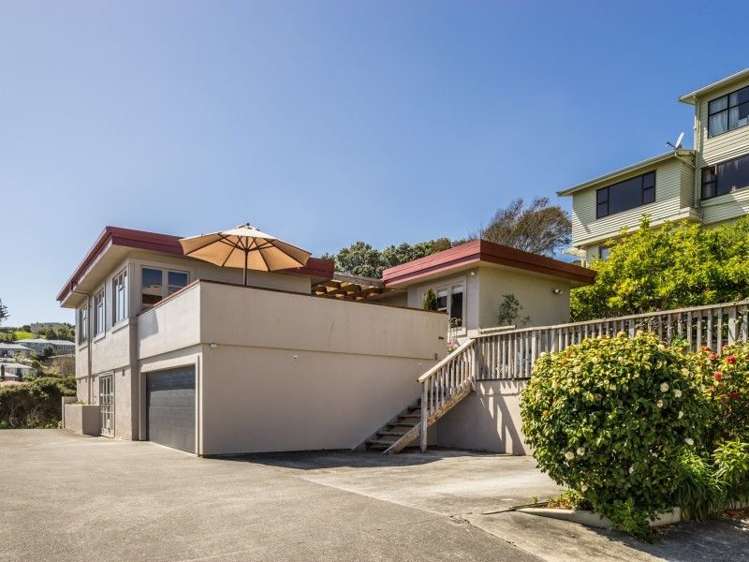 8 Kiriwai Road Paremata_16