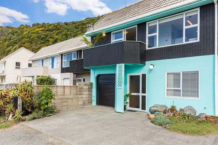 2/418 Queens Drive Lyall Bay_3