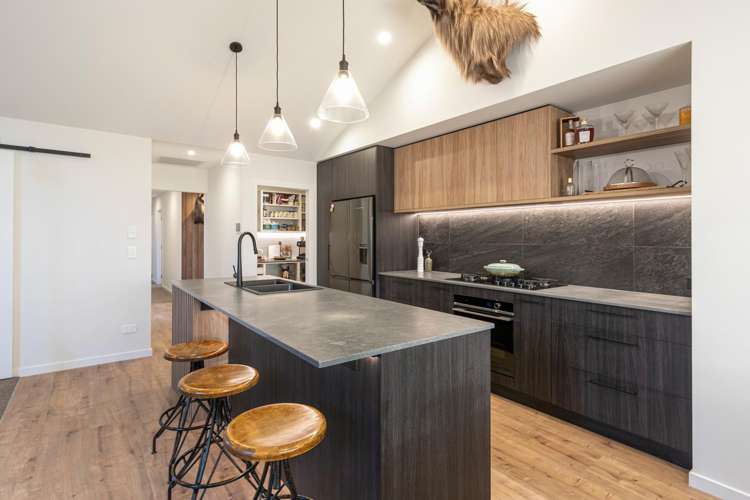 41 Avalon Station Drive_5