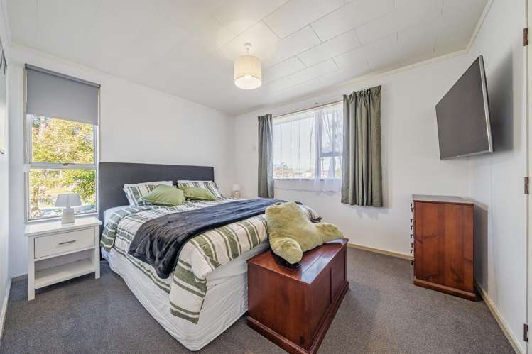 84 Pasadena Crescent Totara Park_14