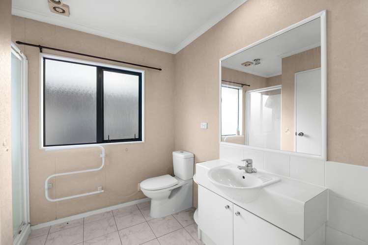 13 Canterbury Park Lane Ellerslie_20