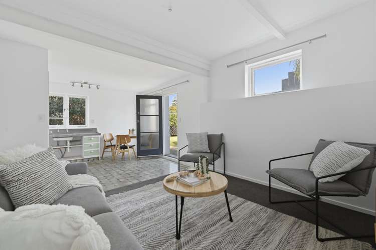 32 Paine Street Judea_24