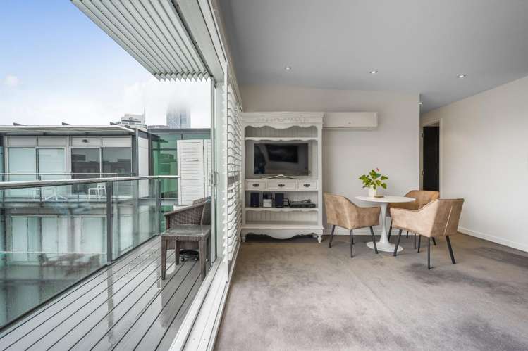 507/125 Customs Street West 10015_7