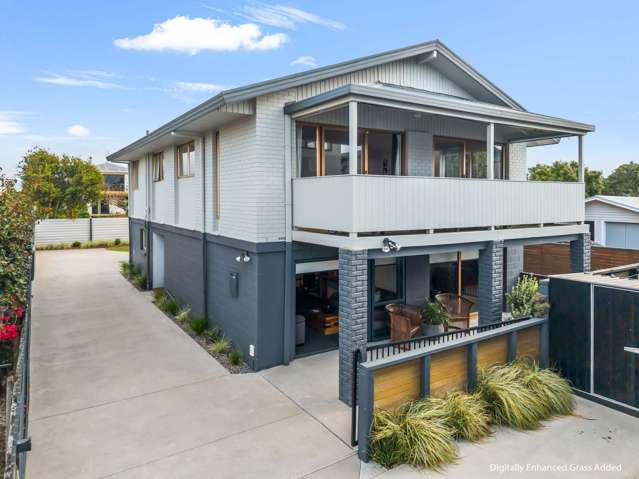 Beachside Living at Papamoa Beach!