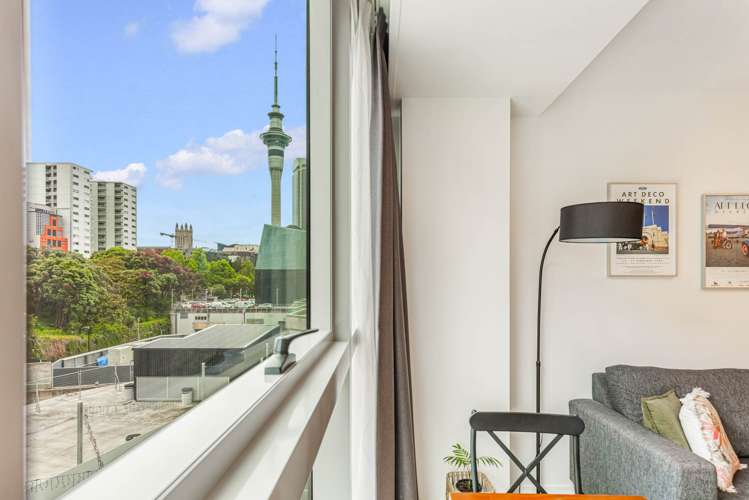 205/1 Greys Avenue_3