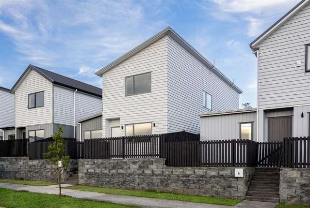 Spacious New Build with Two Master Bedrooms