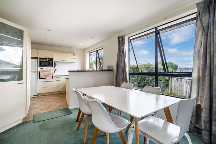 2/147 Birkdale Road Birkdale_6