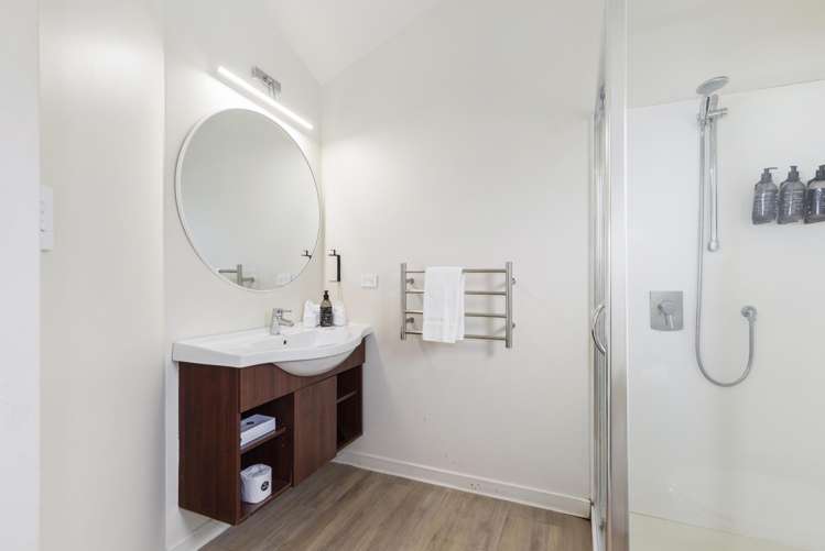 25/685 Karioitahi Road_3