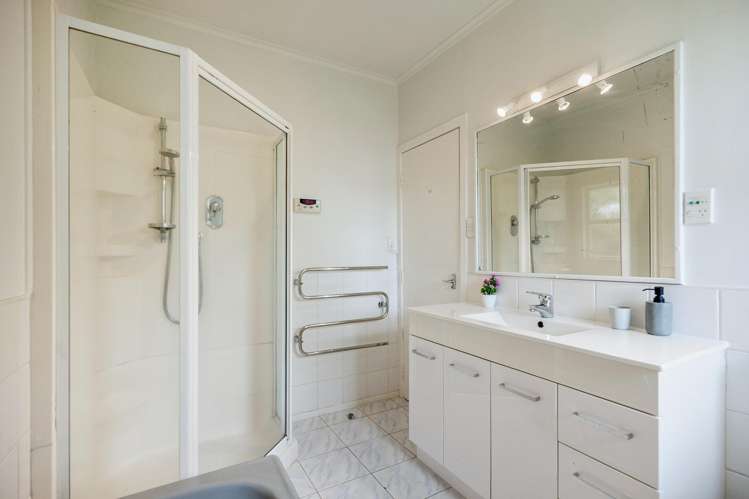 56B Allendale Road Mount Albert_15