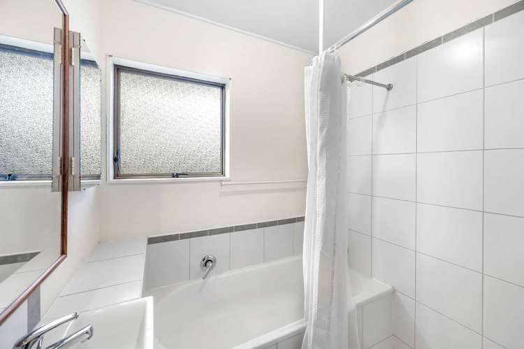 22A Foster Terrace Onekawa_9