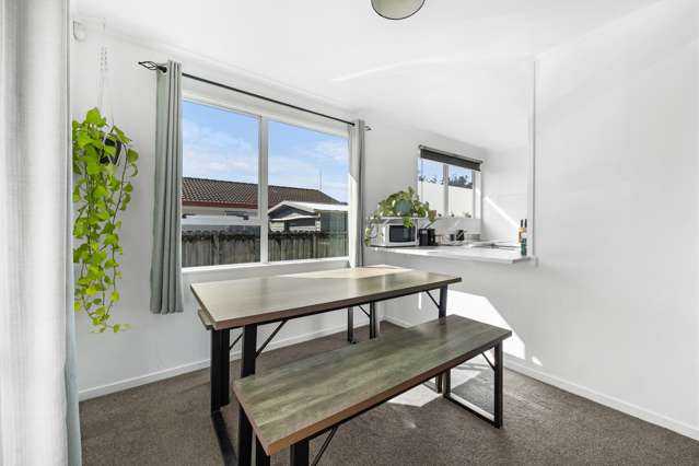 2/212 Waitemata Drive Ranui_3