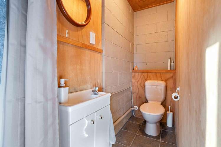 303B Beach Road Whangamata_22