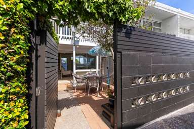 2/72 Sylvan Avenue_1