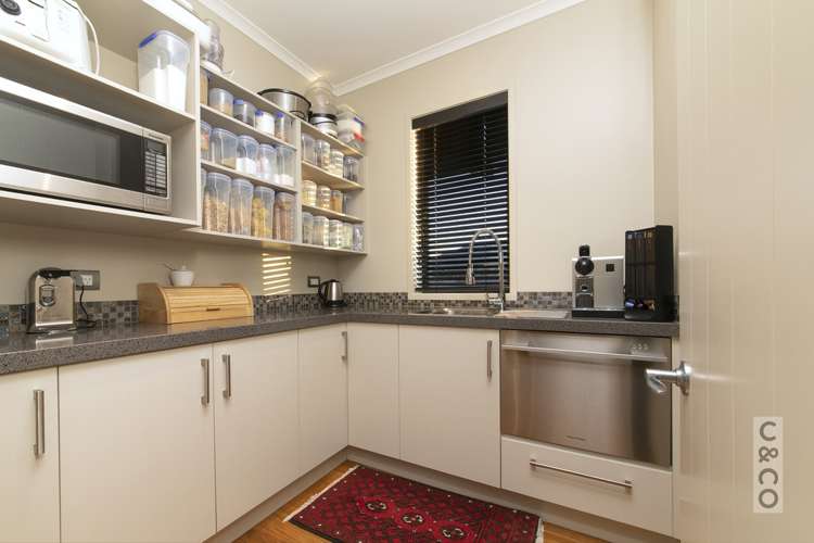 9 Jelas Drive Riverhead_6