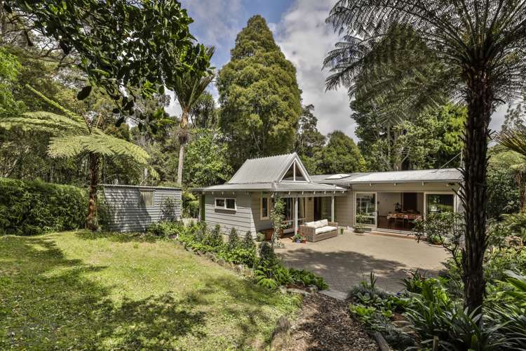 73 Woodfern Crescent Titirangi_31