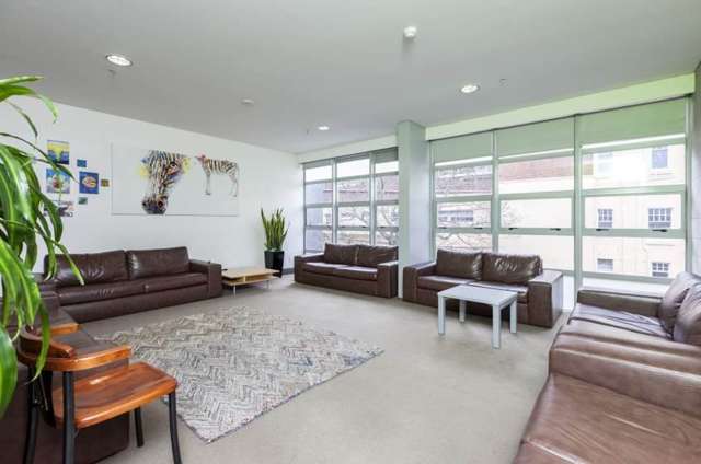 206/133 Beach Road Auckland Central_1