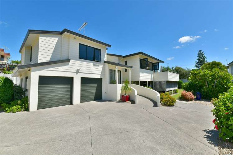 6 Crown Road Tindalls Beach_0