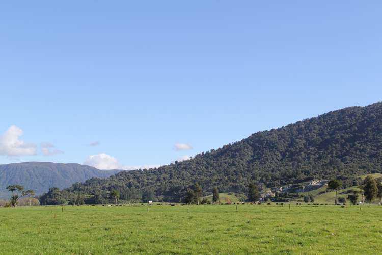 70 Johnston Road Kokatahi_16