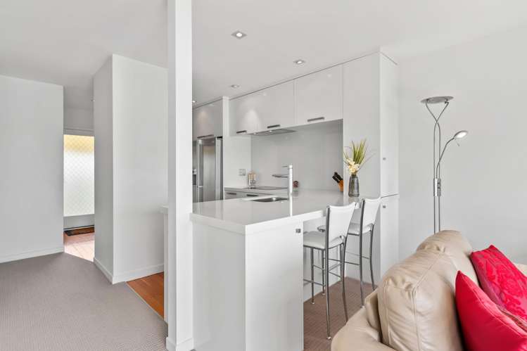 5/198 Hurstmere Road Takapuna_6