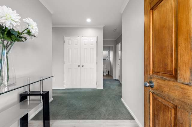 8 Elmbridge Place Owhata_1