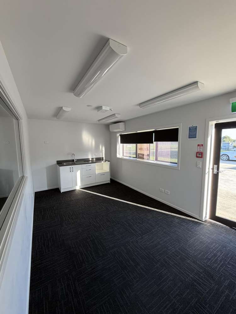 4/145 Ingram Road Rukuhia_6