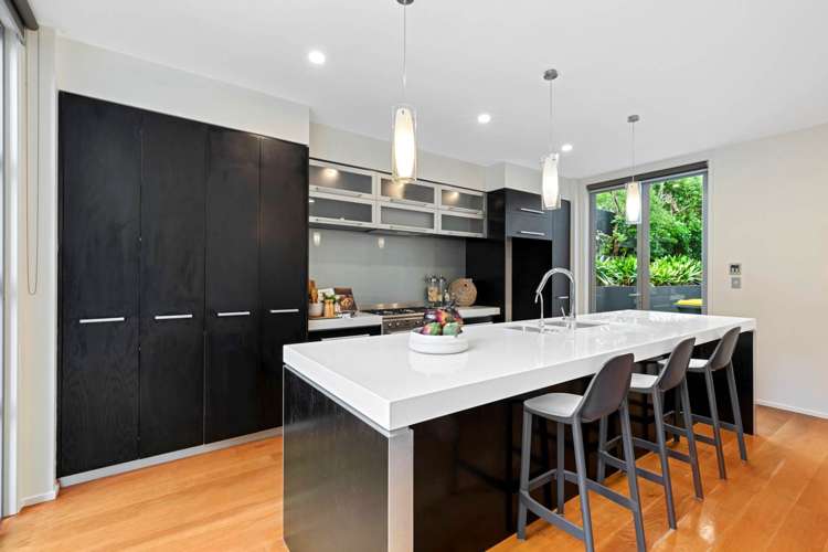 19 Zara Court Windsor Park_29