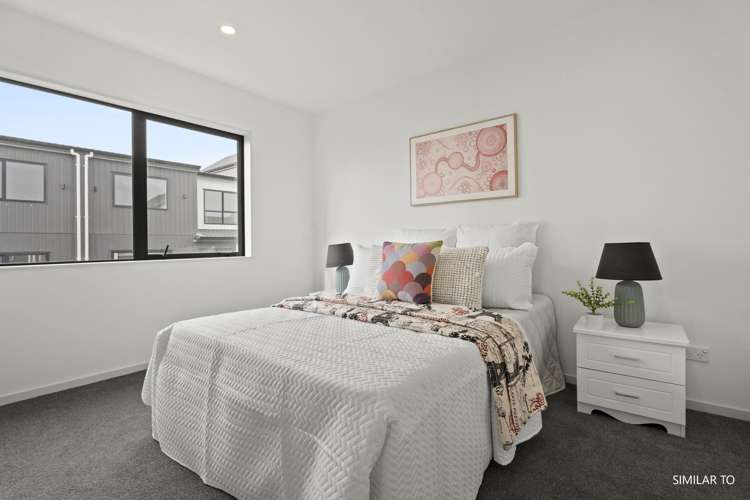 21 Matahae Drive Flat Bush_7
