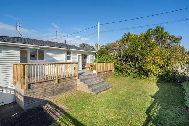 1/8 Lancaster Road Beach Haven_2