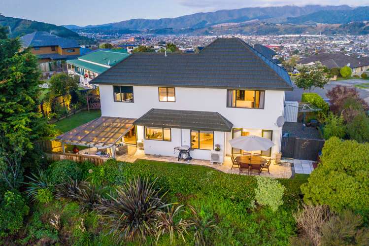 18 Betty Watt Grove Riverstone Terraces_19