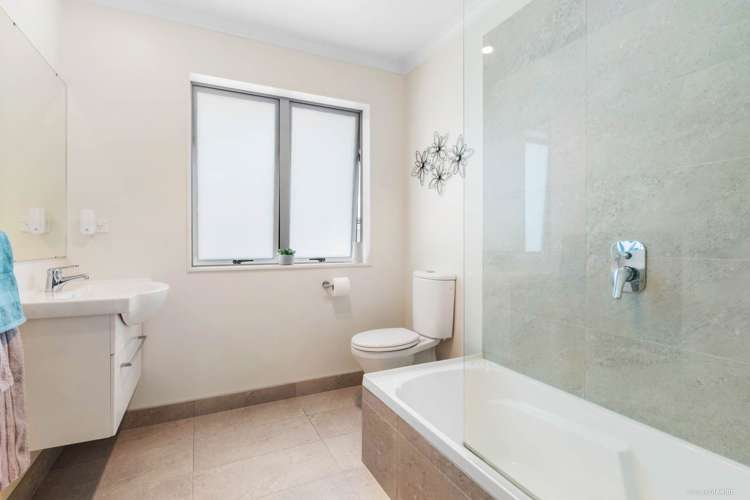 22 Maylee Crescent Gulf Harbour_8