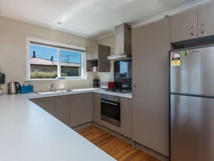 1/11 Leicester Street Stoke_5