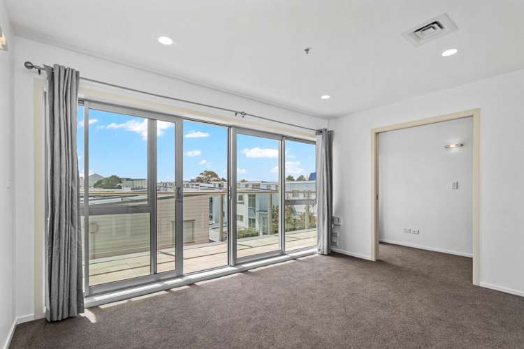 313/4 Wagener Place Mt Albert_4