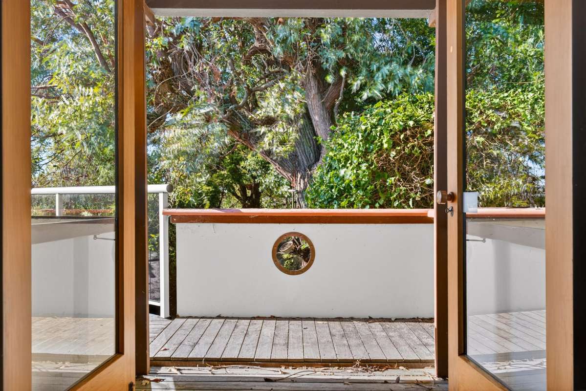 122A Chaucer Road North_5