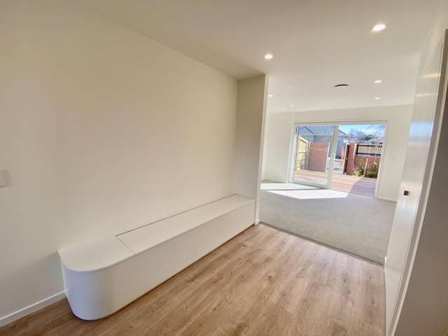 5/2 Hammond Place 10222_4