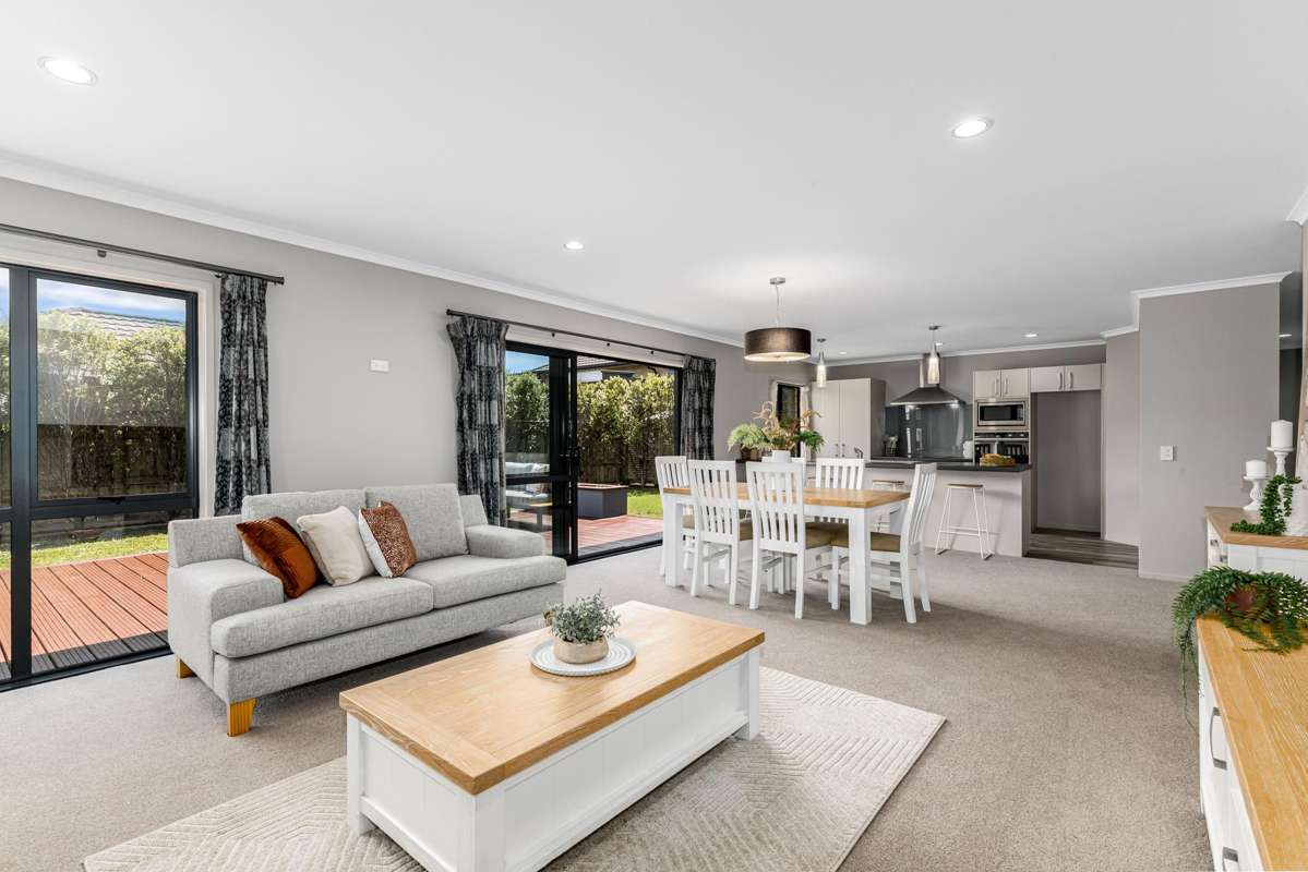 64 Sunstone Crescent_1