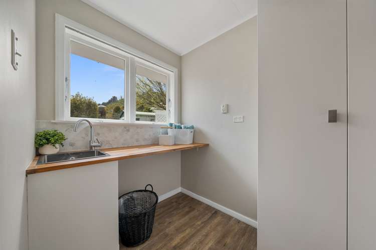 2 Isabel Grove Wainuiomata_9