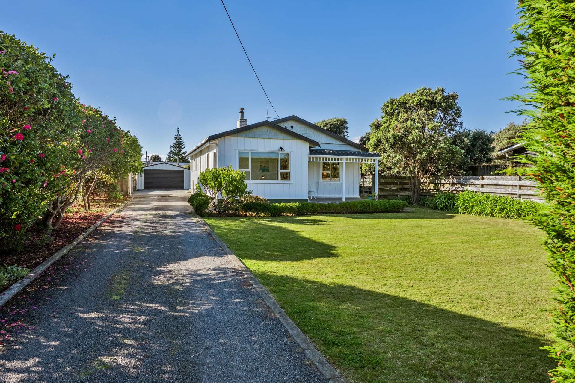 8 Manuka Street Otaki Beach_0