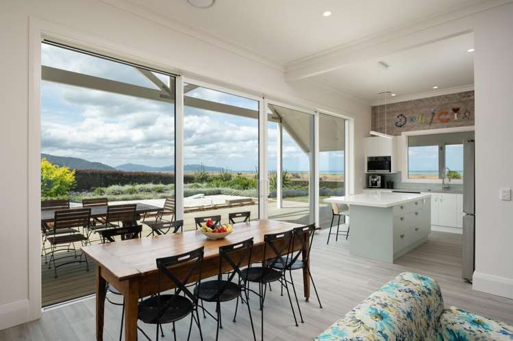 25 Bay End Rarangi_10