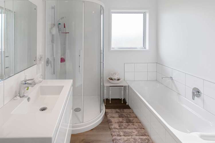 19 Magnolia Crescent Tawhero_16