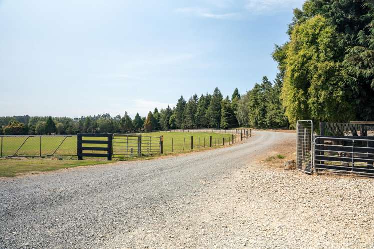741 Waimea Valley Road Mandeville_34