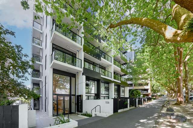 Overseas Vendor Says MUST SELL!!