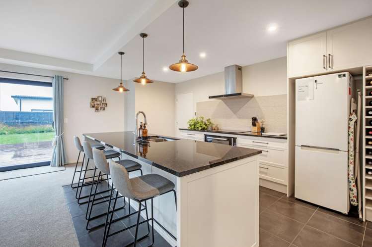 26 Bonecrusher Street Lincoln_7